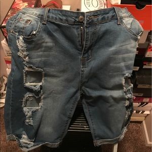 Destructed shorts