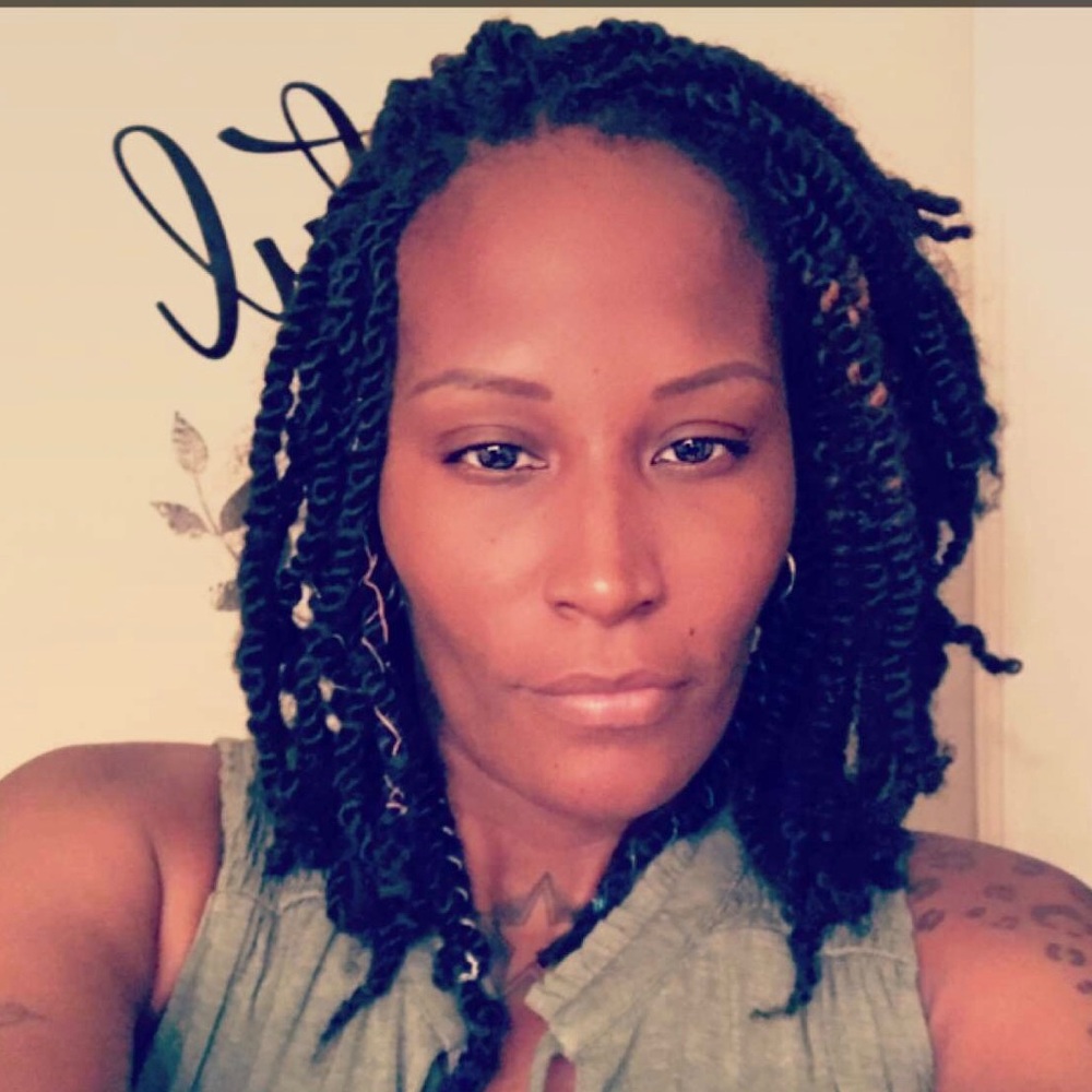 Meet your Posher, Ladytee