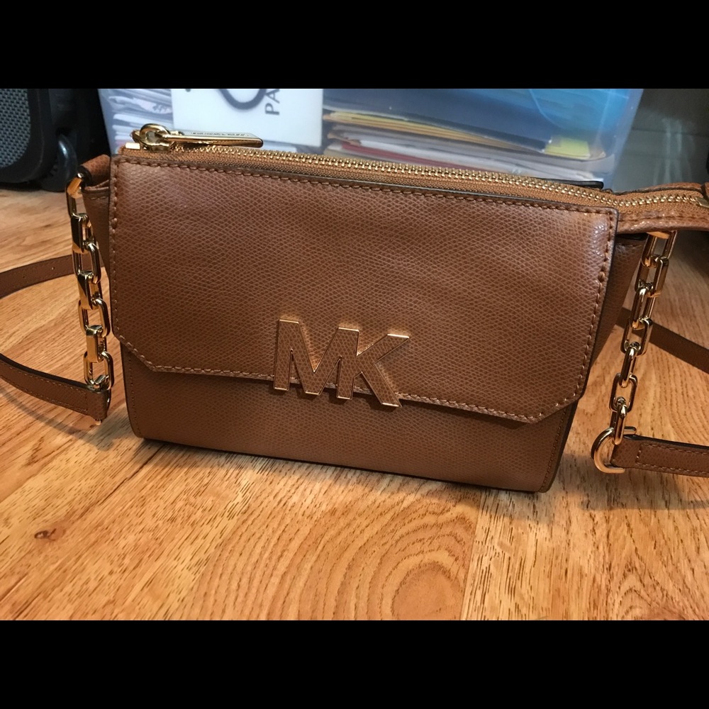 Purse - Picture 2 of 2