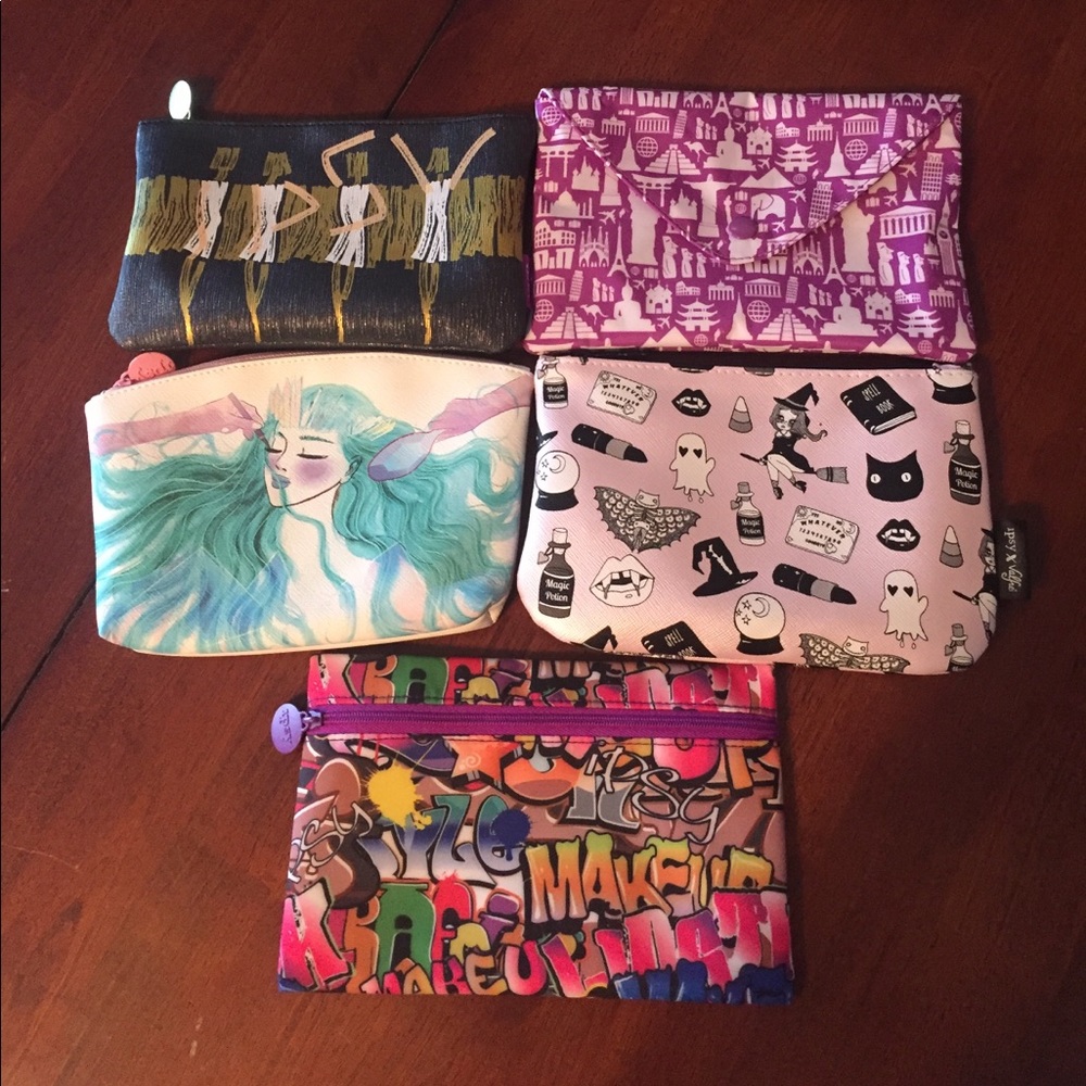 Lot of 5 ipsy bags