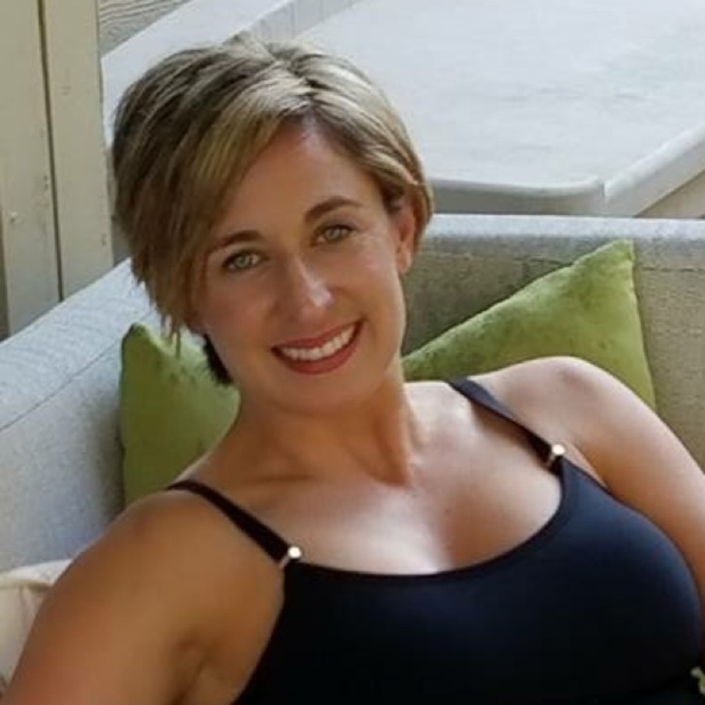 Meet your Posher, Leslie