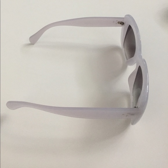 Light purple sunglasses - Picture 4 of 7