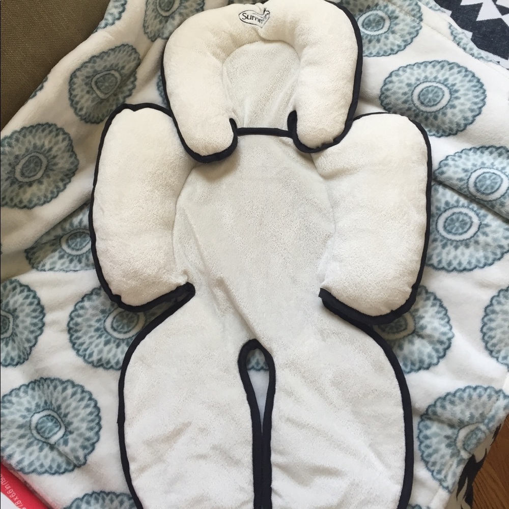 Summer infant car seat liner insert snuzzler