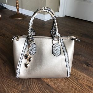 Gorgeous handbag from Charming Charlie!