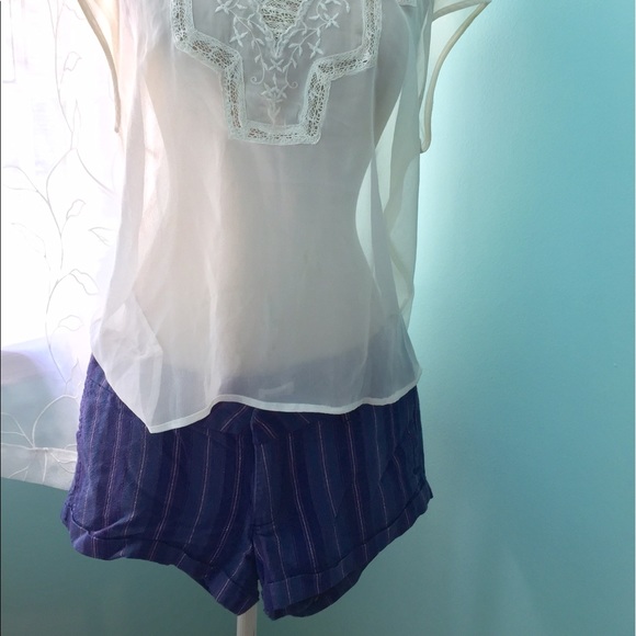 Stripped colorful shorts - Picture 2 of 4