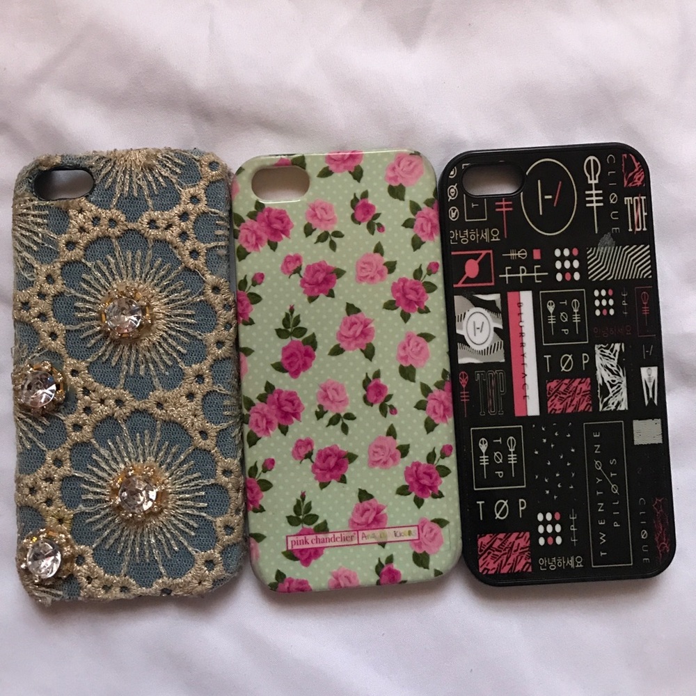 CLOSET CLOSING 3 iPhone 5/5s/5e cases