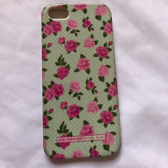 CLOSET CLOSING 3 iPhone 5/5s/5e cases - Picture 4 of 7