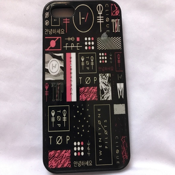 CLOSET CLOSING 3 iPhone 5/5s/5e cases - Picture 6 of 7