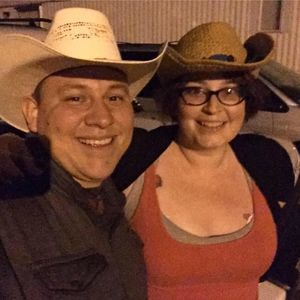 Meet your Posher, Cricket