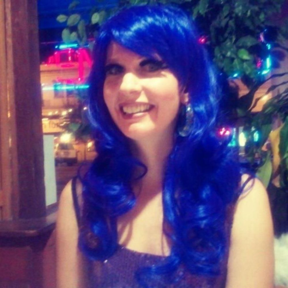 Meet your Posher, Danielle