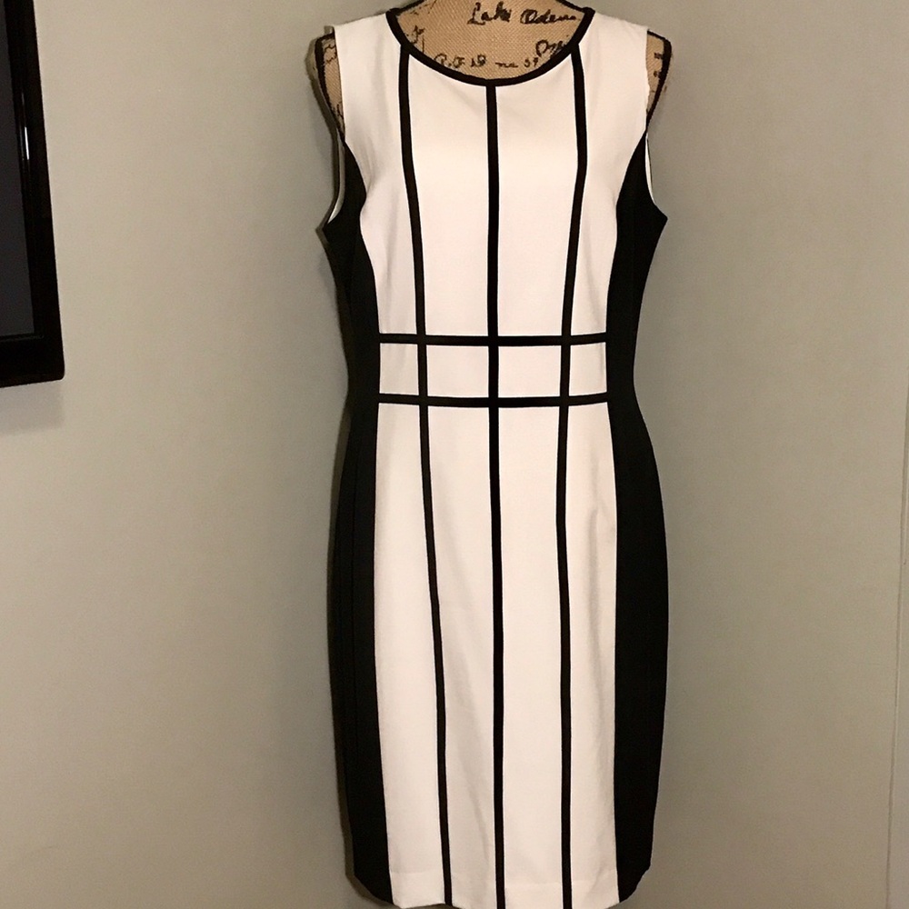 CALVIN KLEIN Color Block Dress 22" from waist Sz12