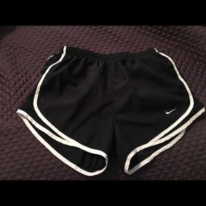 Black Nike medium running shorts