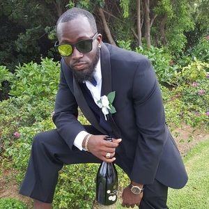 Meet your Posher, Emil