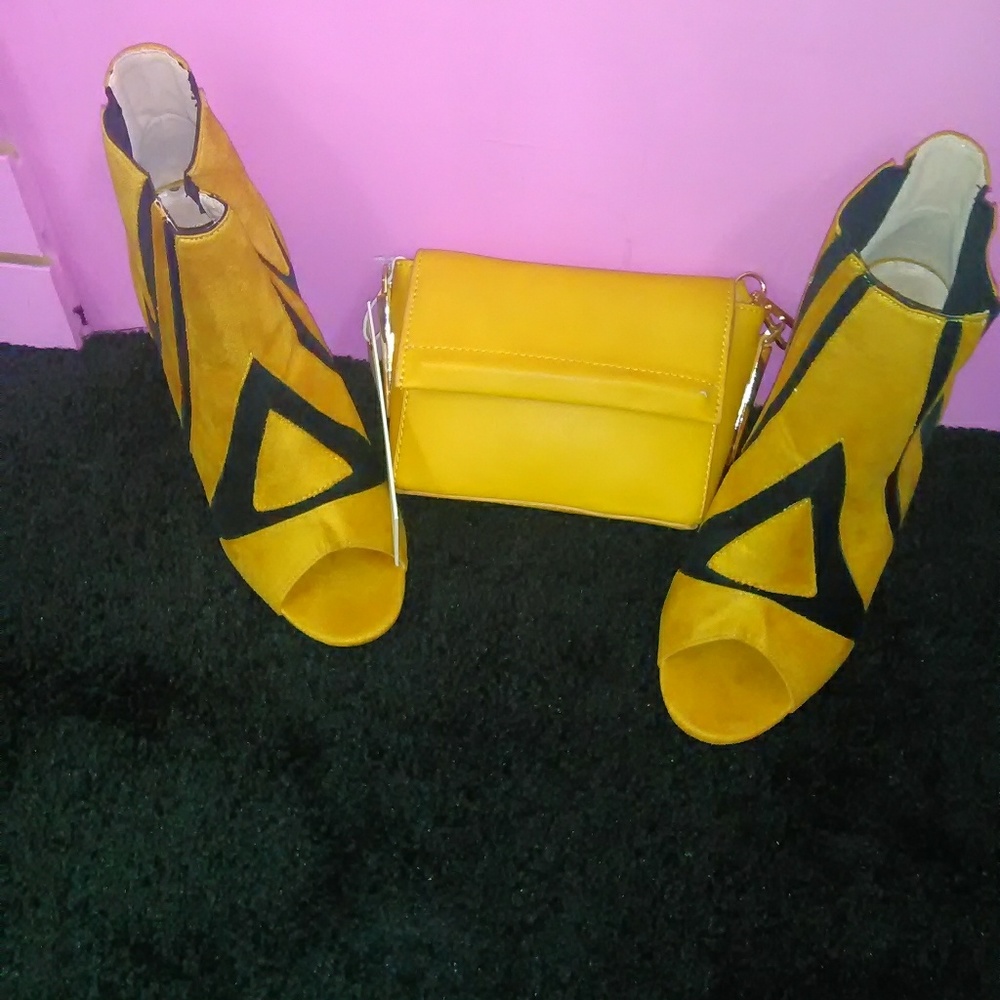 Matching Purse & Heels