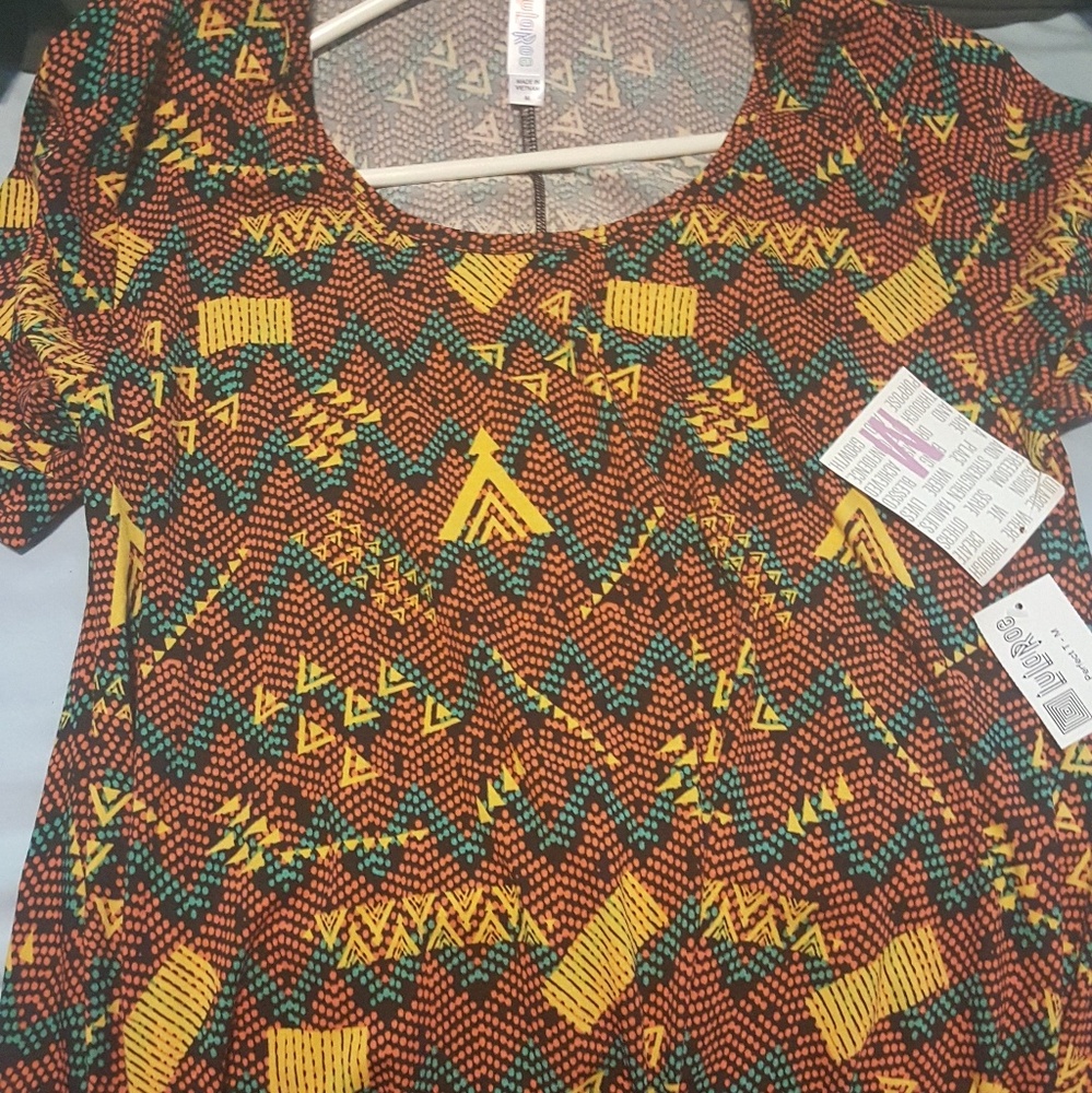 LulaRoe perfect T