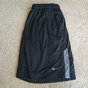 Nike Dri-Fit Black and Grey basketball short 2XL