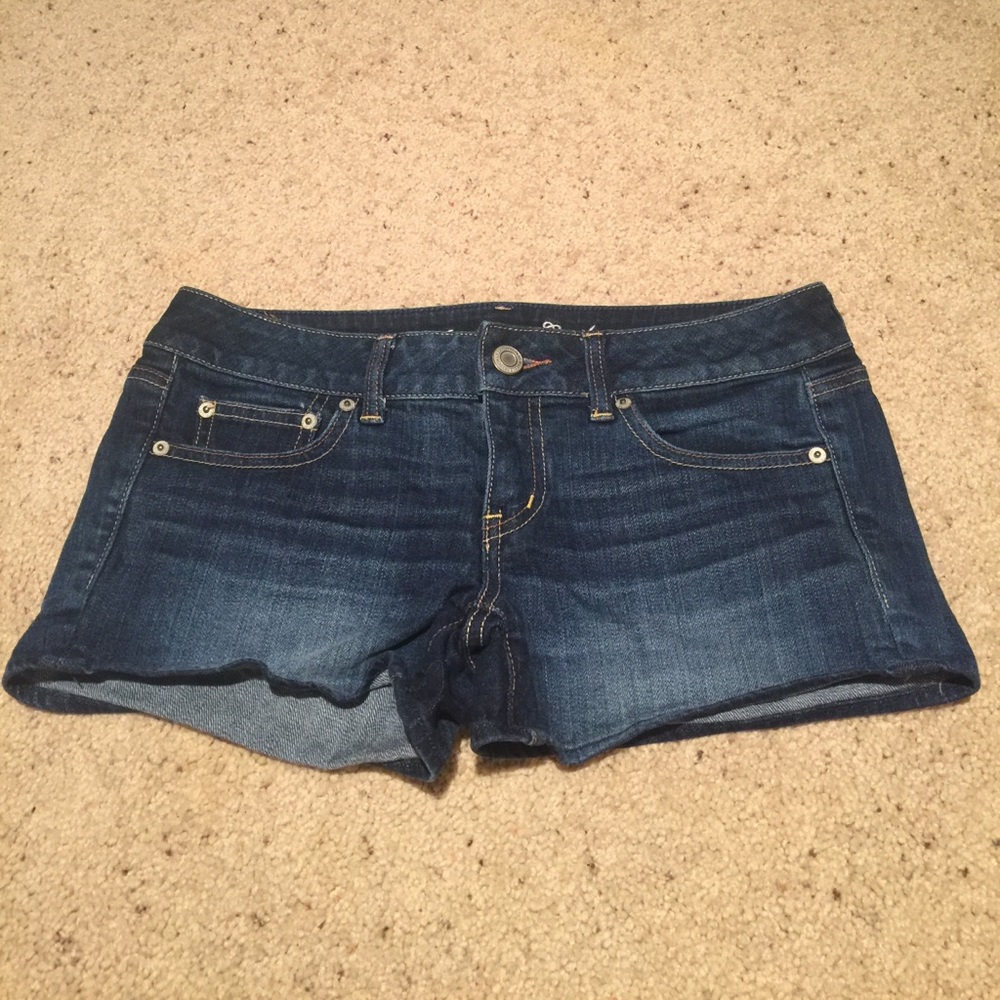 American Eagle Jean Shorts. Size: 6