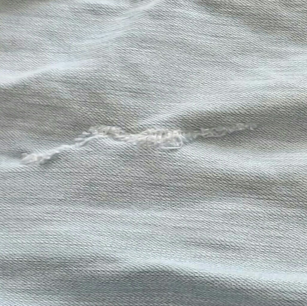 Light washed tattered jeans - Picture 2 of 2