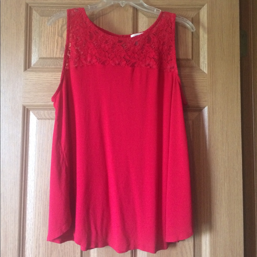 XL Old Navy tank with lace detail
