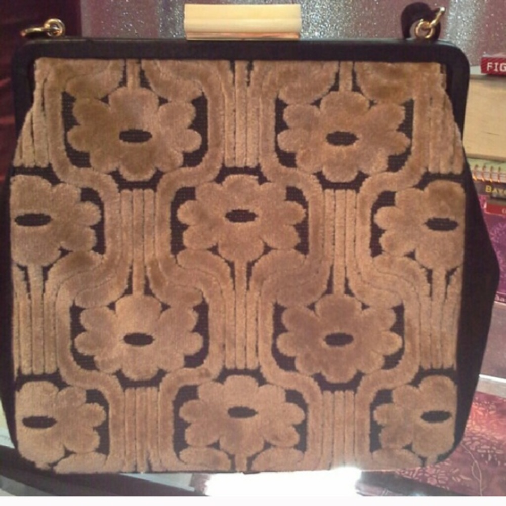 I'm not selling I'm searching