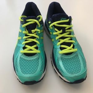 ✨NWOT Women's Asics Gel Cumulus 17! ✨