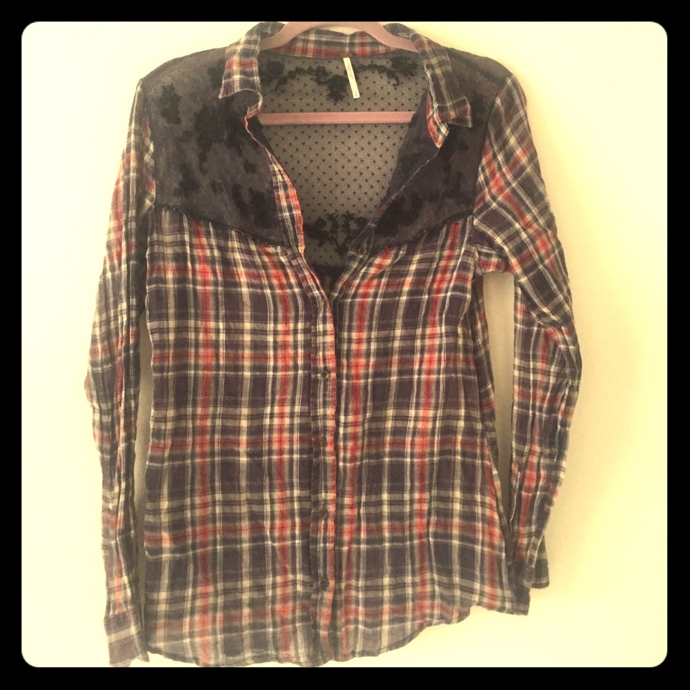 Cotton button down with lace detail