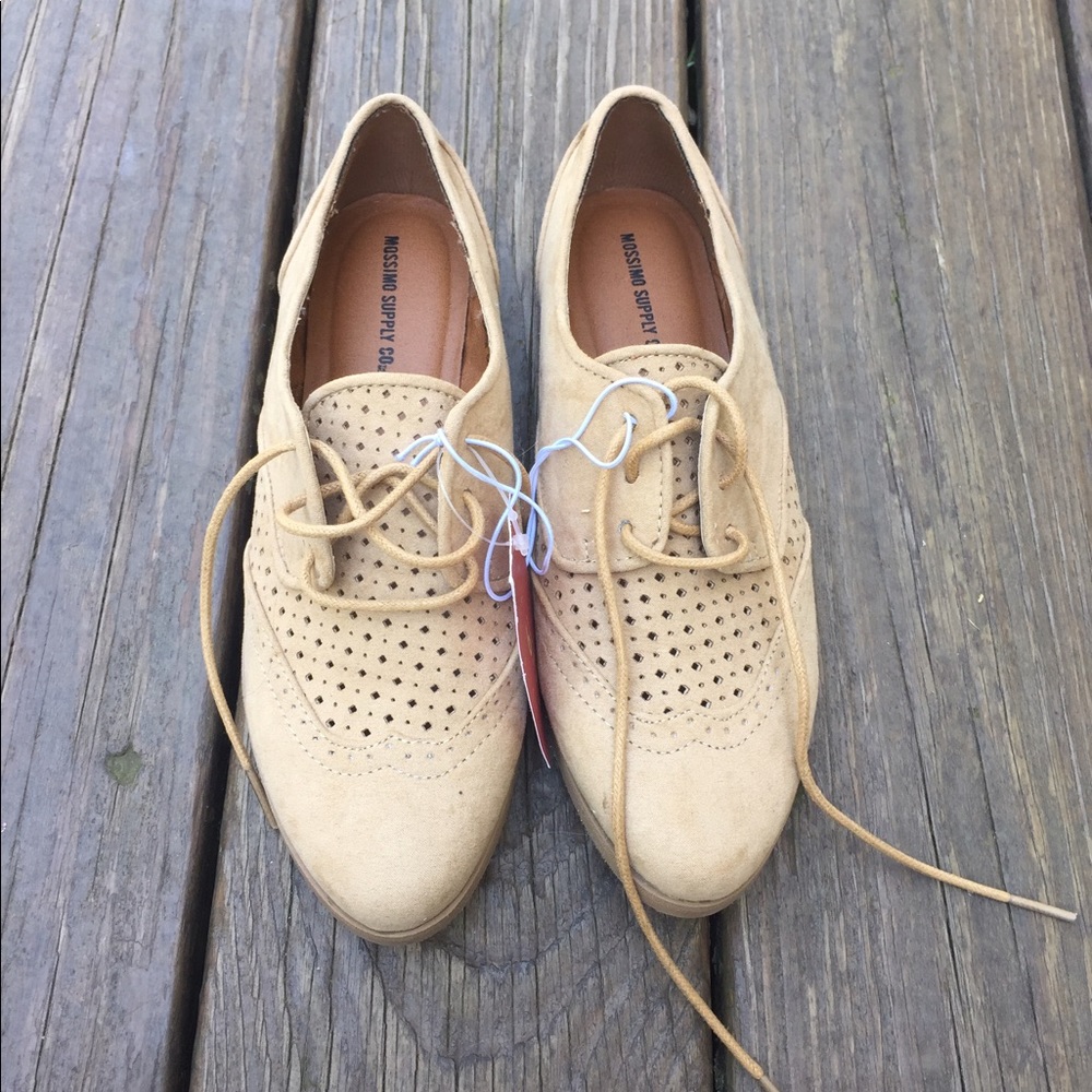 Tan Women's Oxfords - Brand New