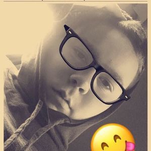 Meet your Posher, Dyllin