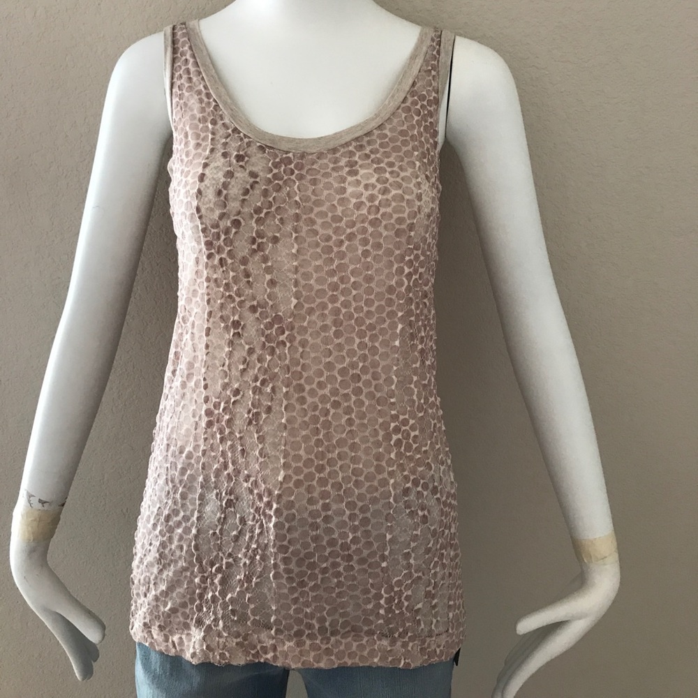 Capote mesh top sleeveless size Medium