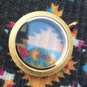 Origami Owl Large Gold Glitter Locket