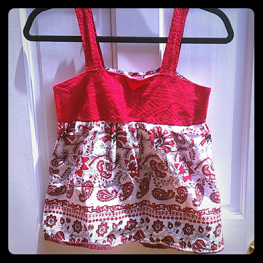 Cute flowy baby doll crochet and paisley print top