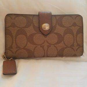 Authentic Coach wallet