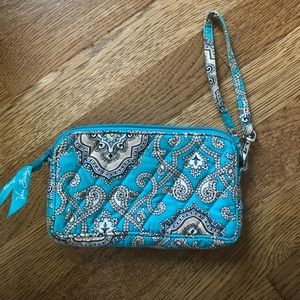 vera bradley wristlet clutch