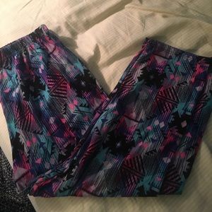 Large Agnes & Dora Capri leggings EUC