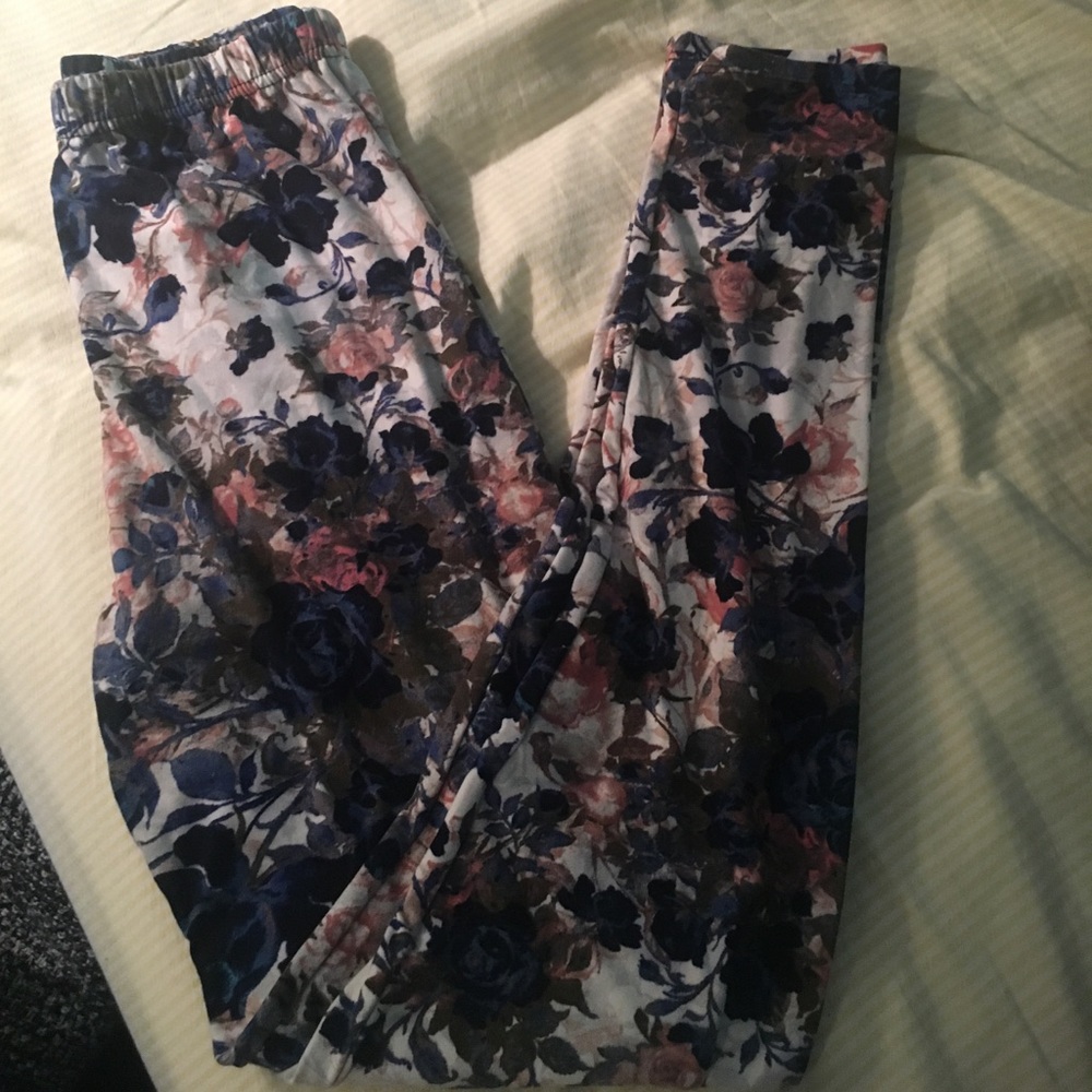 EUC floral leggings