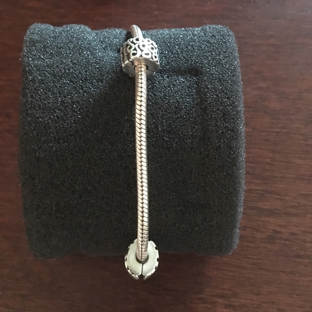 Genuine Pandora Bracelet with 2 spacers