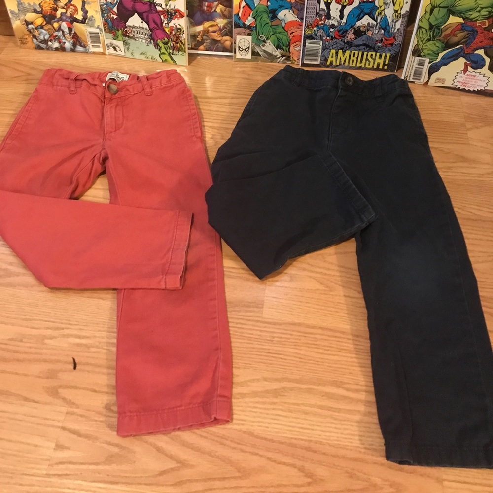 Lot (2) Chino Pants 4T
