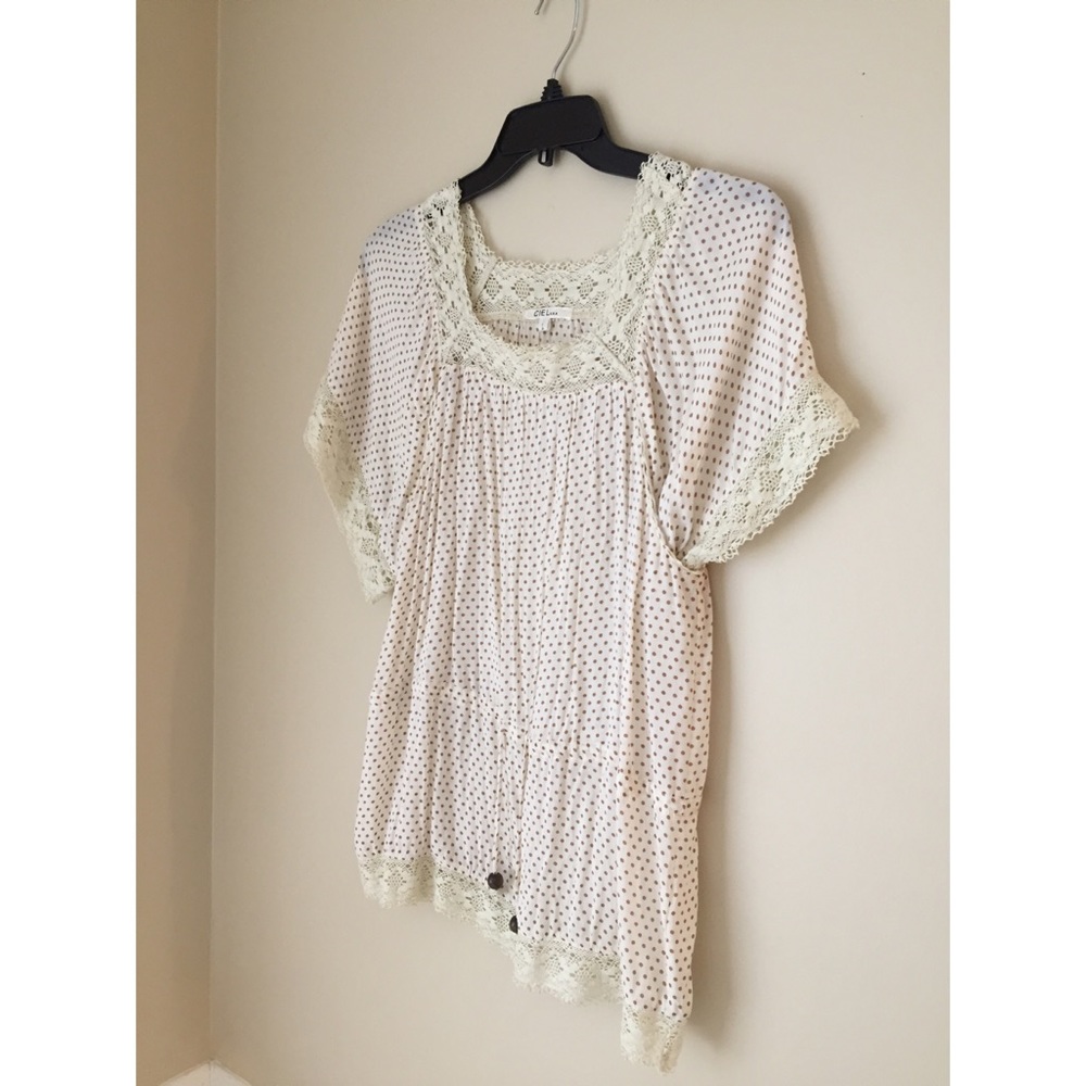 Polka dot & lace top with bead tie detail