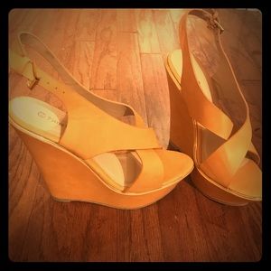 Summer wedges