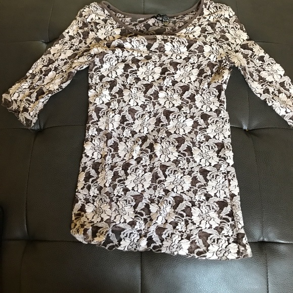 Lace top - Picture 1 of 3