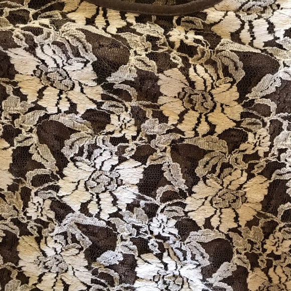 Lace top - Picture 3 of 3