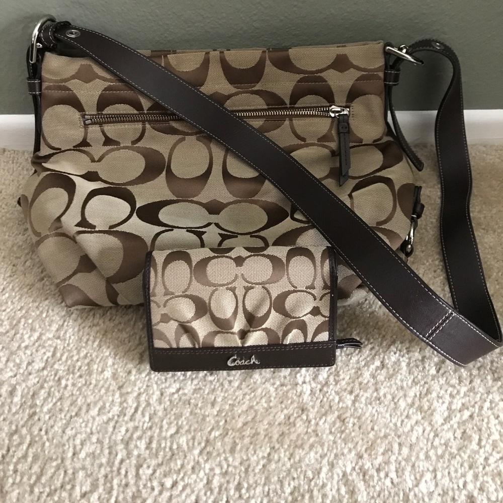 Beautiful Coach purse and wallet!