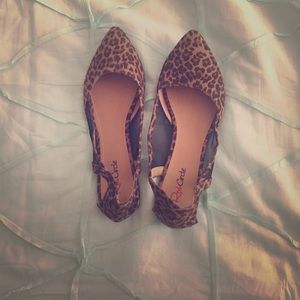 Cute leopard print flats