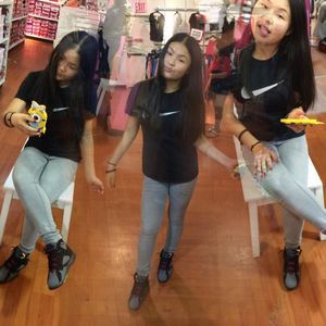 Meet your Posher, Helen