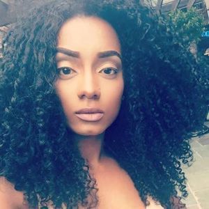 Meet your Posher, Reneé