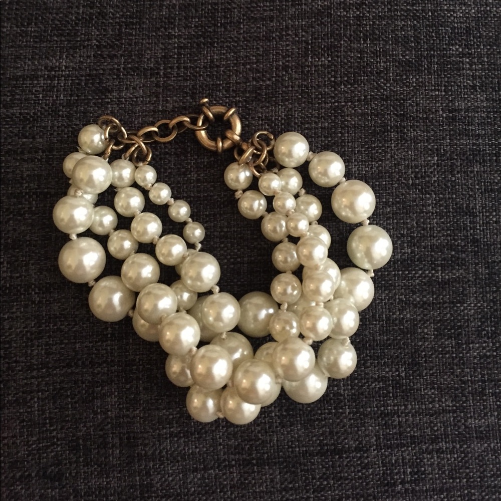 J crew pearl bracelet