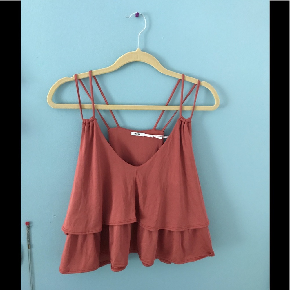 URBAN OUTFITTERS tank