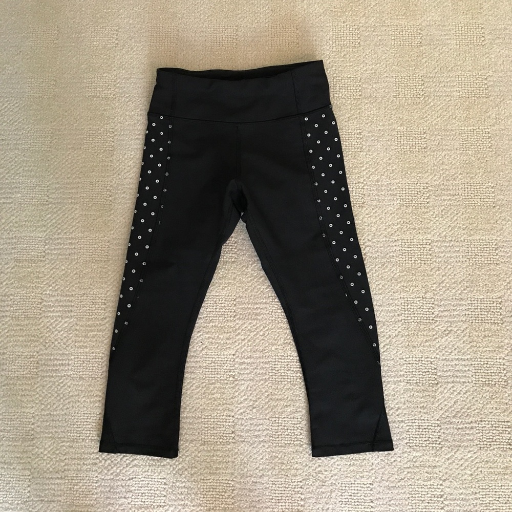 Lululemon Capri Leggings (ON HOLD)