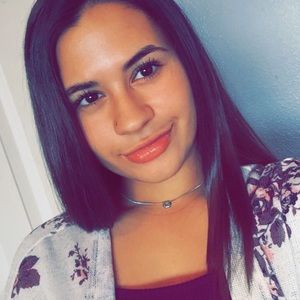 Meet your Posher, Alyssa