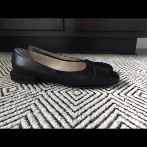 Auth Chanel leather shoes